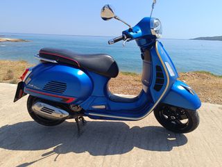 Vespa GTS 300 2019 vespa-thumb-5
