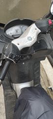Piaggio X8 200 2004-thumb-3