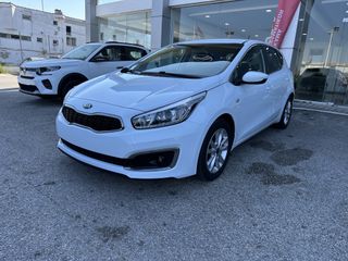 Kia Ceed / cee'd 2016 1600cc 110Hp EXCLUSIVE
