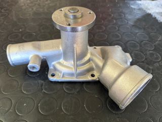 Αντλία νερού OPEL CORSA A , OPEL KADETT D , E Τροχαλια με 3 τρύπες