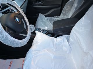 Bmw 218 Active Tourer 2015-thumb-12