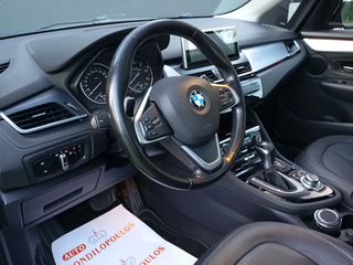 Bmw 218 Active Tourer 2015-thumb-10