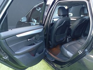Bmw 218 Active Tourer 2015-thumb-14