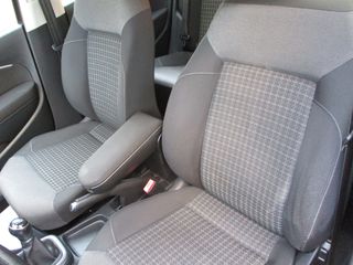 Volkswagen Polo 2016 1.4 TDI COMFORTLINE-thumb-7
