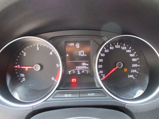 Volkswagen Polo 2016 1.4 TDI COMFORTLINE-thumb-9