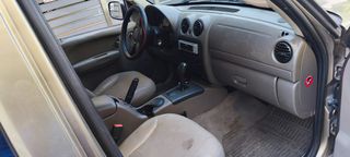 Jeep Cherokee 2005 LIMITED-thumb-9