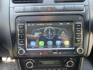 Volkswagen Polo 2010-thumb-28