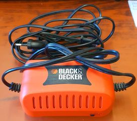Φορτιστής - συντηρητής μπαταρίας Black & Decker (-50%)