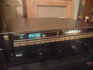 Tuner Technics ST-5L, made in Japan.