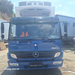 Mercedes-Benz 2011 818