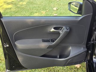 Volkswagen Polo 2013-thumb-14