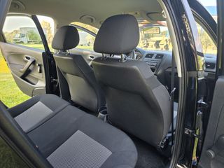 Volkswagen Polo 2013-thumb-22