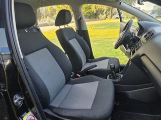 Volkswagen Polo 2013-thumb-26