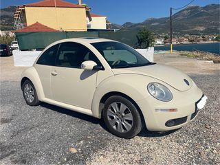 Volkswagen New Beetle 2010