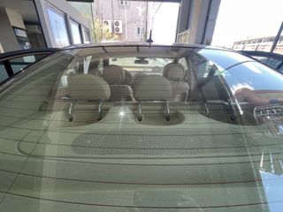 Mercedes-Benz E 200 2009-thumb-16