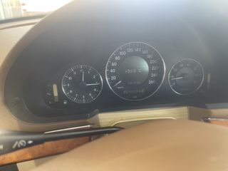 Mercedes-Benz E 200 2009-thumb-18