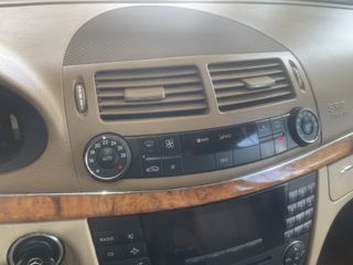 Mercedes-Benz E 200 2009-thumb-19