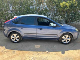 Ford Focus 2006-thumb-2