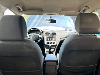 Ford Focus 2006-thumb-14