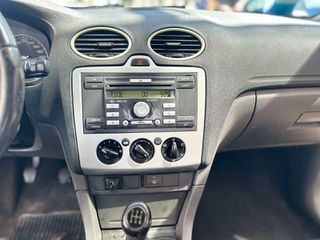Ford Focus 2006-thumb-20