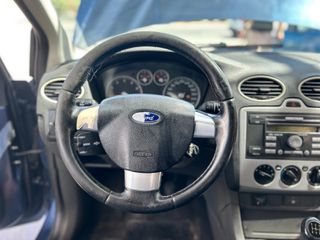 Ford Focus 2006-thumb-22