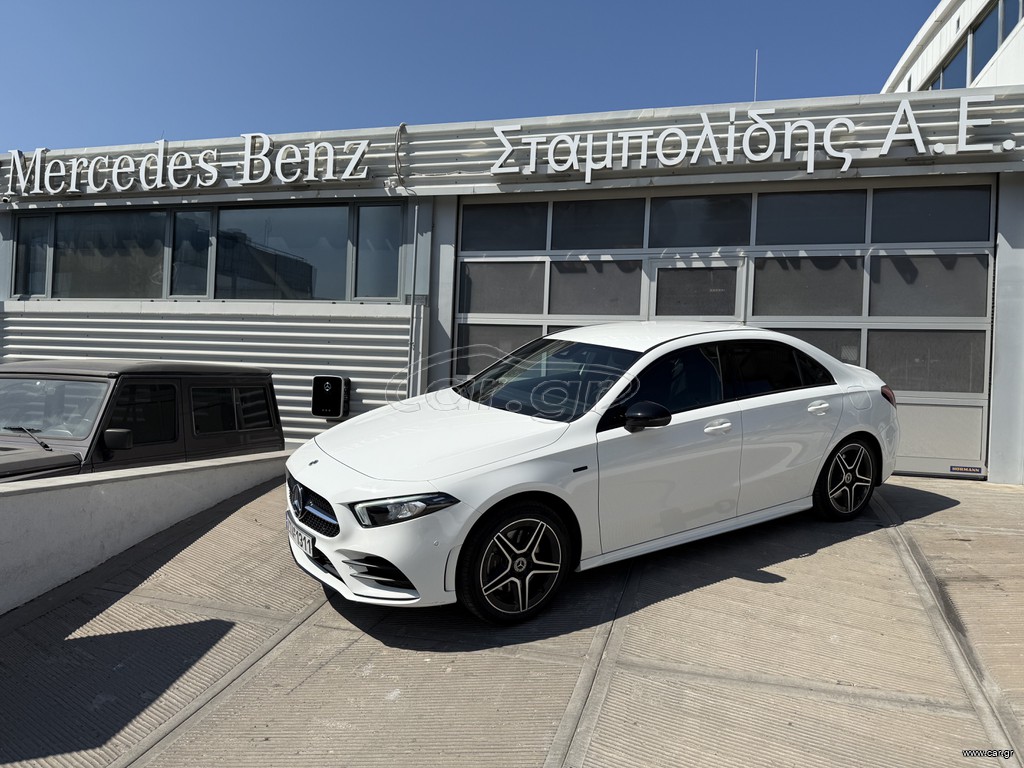 Mercedes-Benz A 250 2021 e AMG LINE Sedan