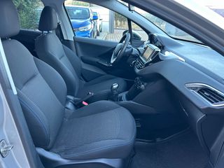 Peugeot 208 2018 1.2 PURETECH 82 STYLE-thumb-26