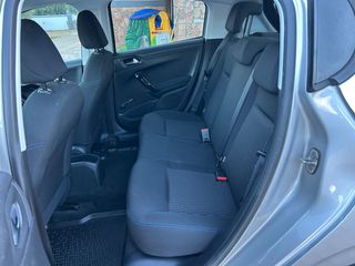 Peugeot 208 2018 1.2 PURETECH 82 STYLE-thumb-29