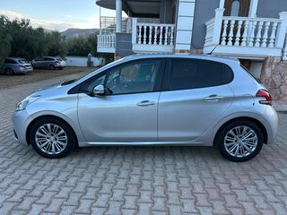 Peugeot 208 2018 1.2 PURETECH 82 STYLE-thumb-4