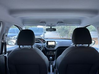 Peugeot 208 2018 1.2 PURETECH 82 STYLE-thumb-17