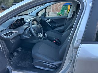 Peugeot 208 2018 1.2 PURETECH 82 STYLE-thumb-21