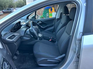 Peugeot 208 2018 1.2 PURETECH 82 STYLE-thumb-23