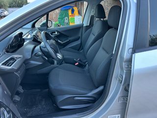 Peugeot 208 2018 1.2 PURETECH 82 STYLE-thumb-25