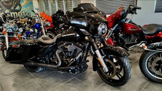 Harley Davidson Touring Street Glide Special  2014 CVO Look-thumb-4