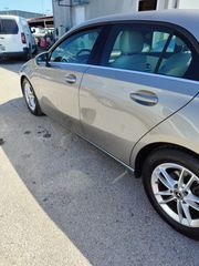 Mercedes-Benz A 180 2020-thumb-7