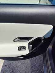 Mercedes-Benz A 180 2020-thumb-8