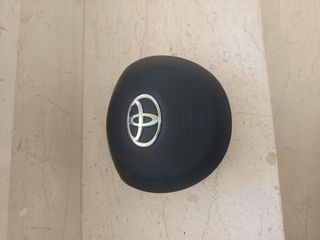 Toyota Yaris αερόσακος τιμονιού οδηγού  γνήσιος μεταχειρισμένος 2012-2016