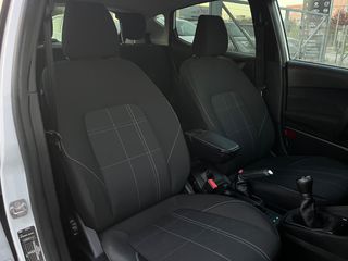 Ford Fiesta 2019-thumb-46