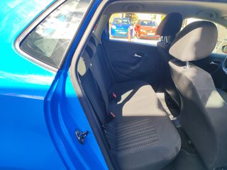 Volkswagen Polo 2014-thumb-7