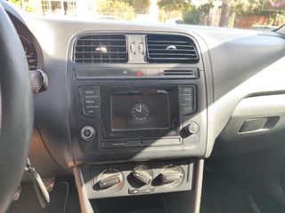 Volkswagen Polo 2014-thumb-10