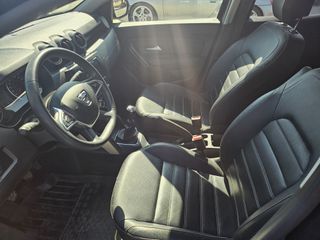 Dacia Duster 2019-thumb-12