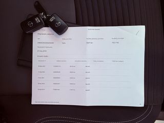 Toyota Yaris 2018 1.5 HYBRID Collection Bi-Tone-thumb-66