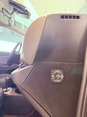 Toyota Yaris 2018 1.5 HYBRID Collection Bi-Tone-thumb-60