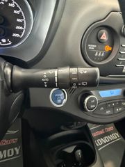Toyota Yaris 2018 1.5 HYBRID Collection Bi-Tone-thumb-38