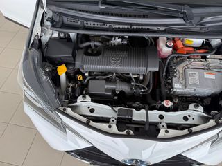 Toyota Yaris 2018 1.5 HYBRID Collection Bi-Tone-thumb-80