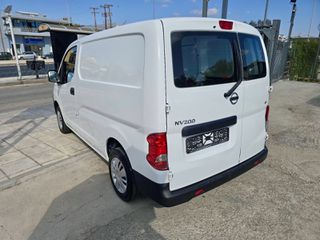 Nissan NV 200 2016-thumb-7