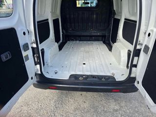 Nissan NV 200 2016-thumb-9