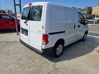Nissan NV 200 2016-thumb-13