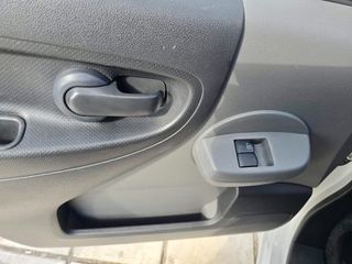 Nissan NV 200 2016-thumb-25