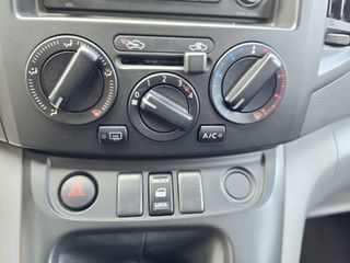 Nissan NV 200 2016-thumb-27